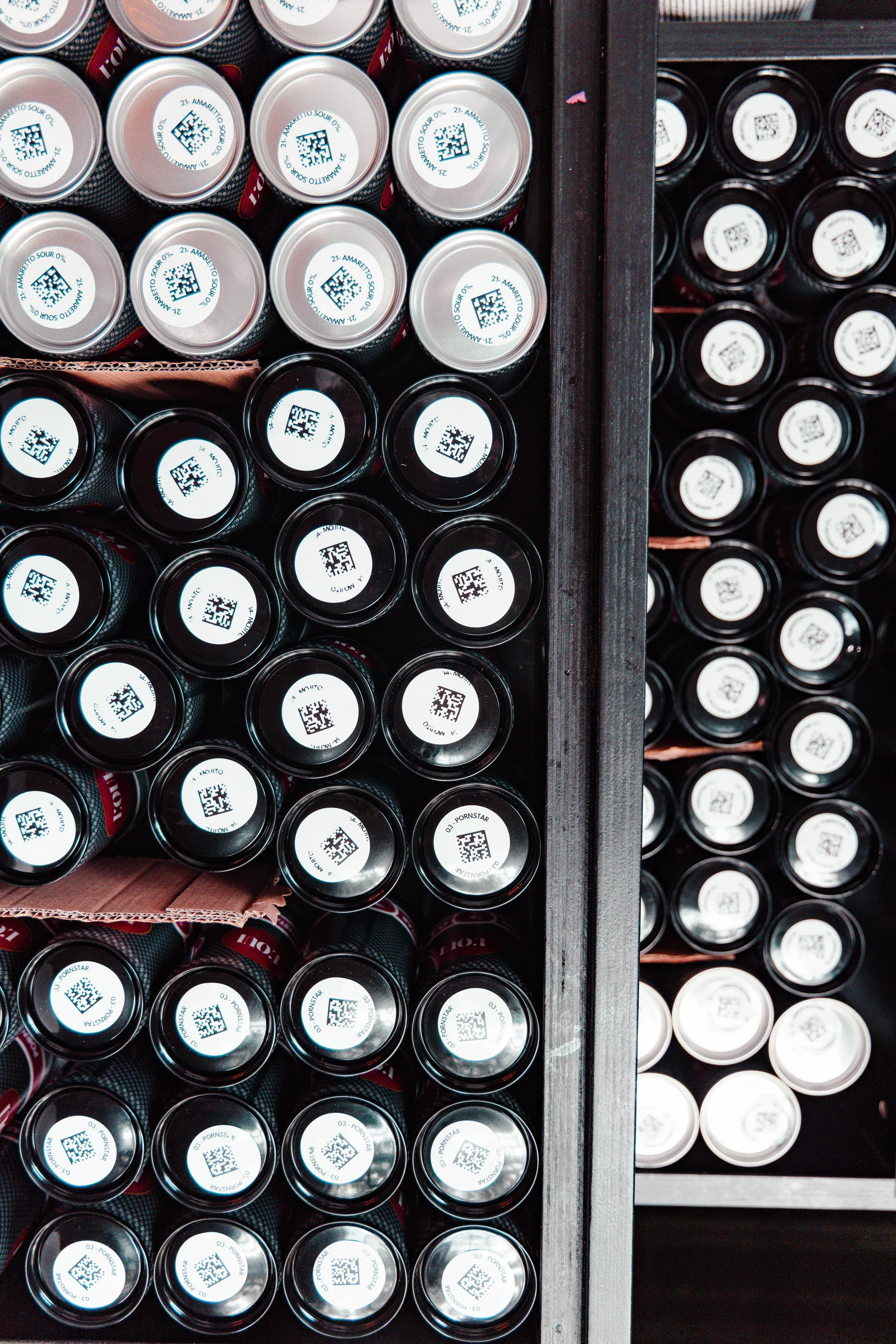 L'OUI branded cocktail can product photography